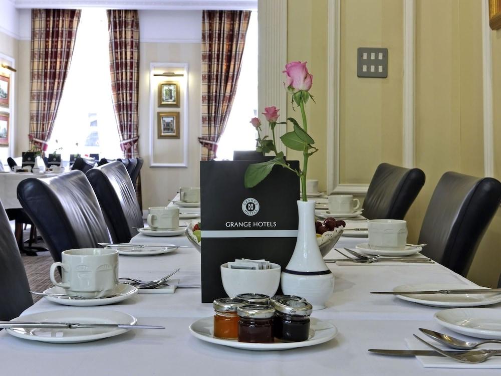 Grange Portland Pensión 4*